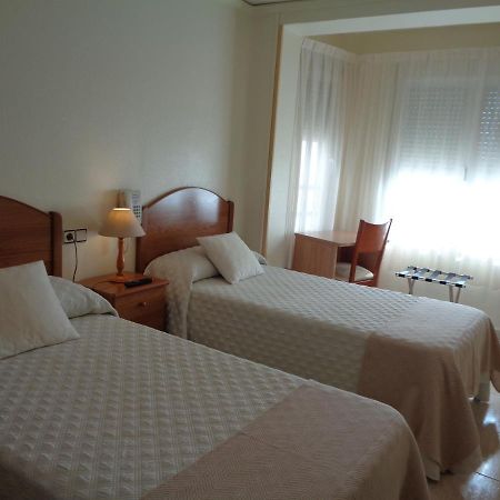 Hostal El Retiro Almoradi Bagian luar foto