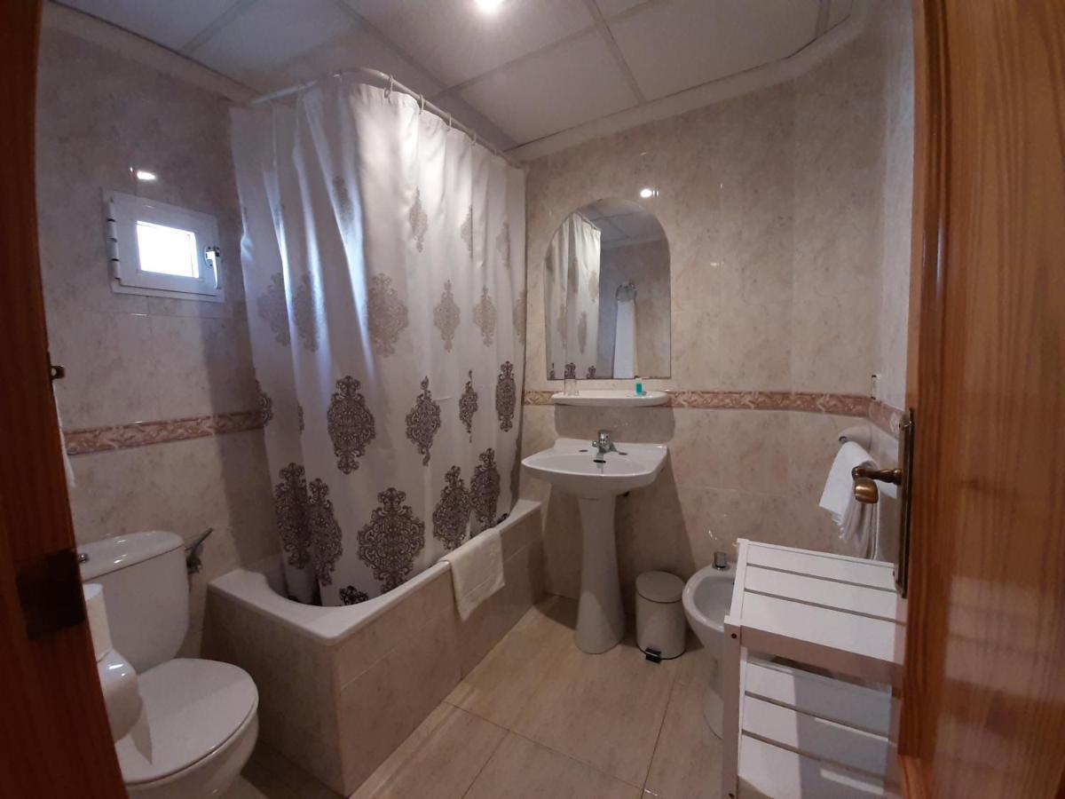 Hostal El Retiro Almoradi Bagian luar foto
