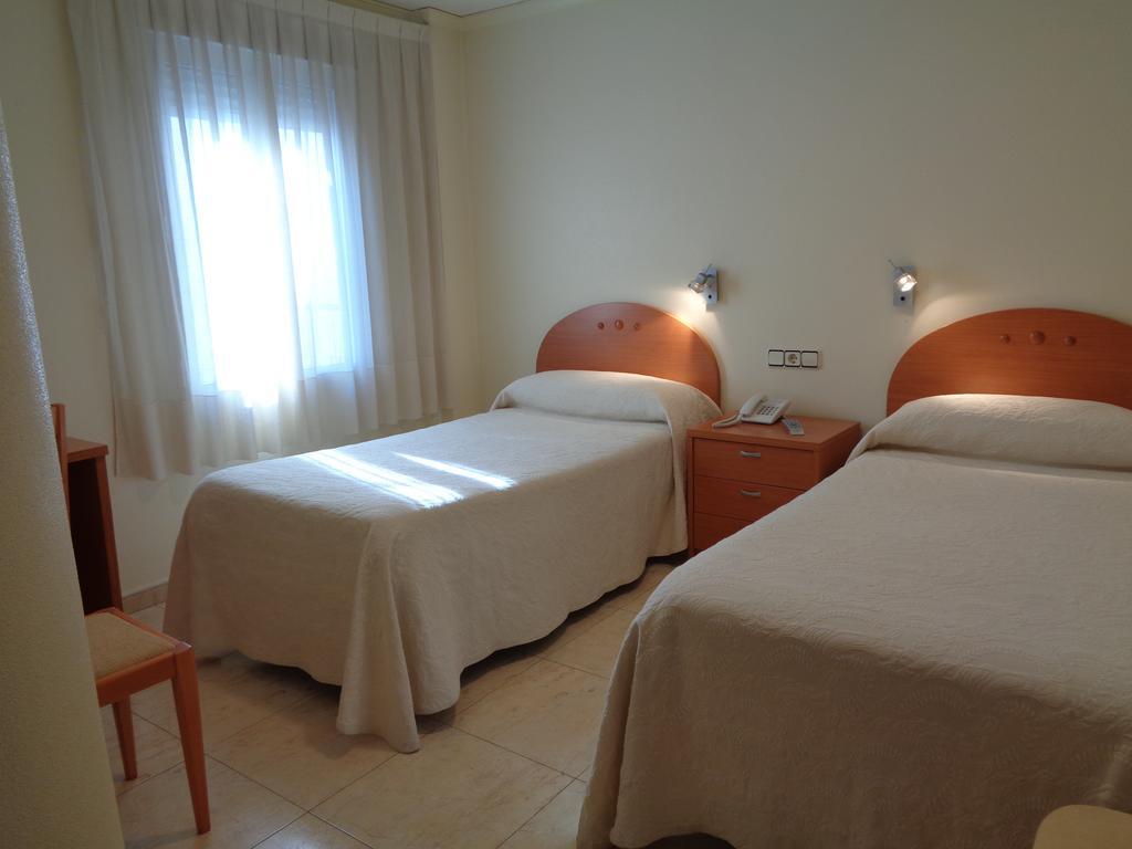 Hostal El Retiro Almoradi Bagian luar foto