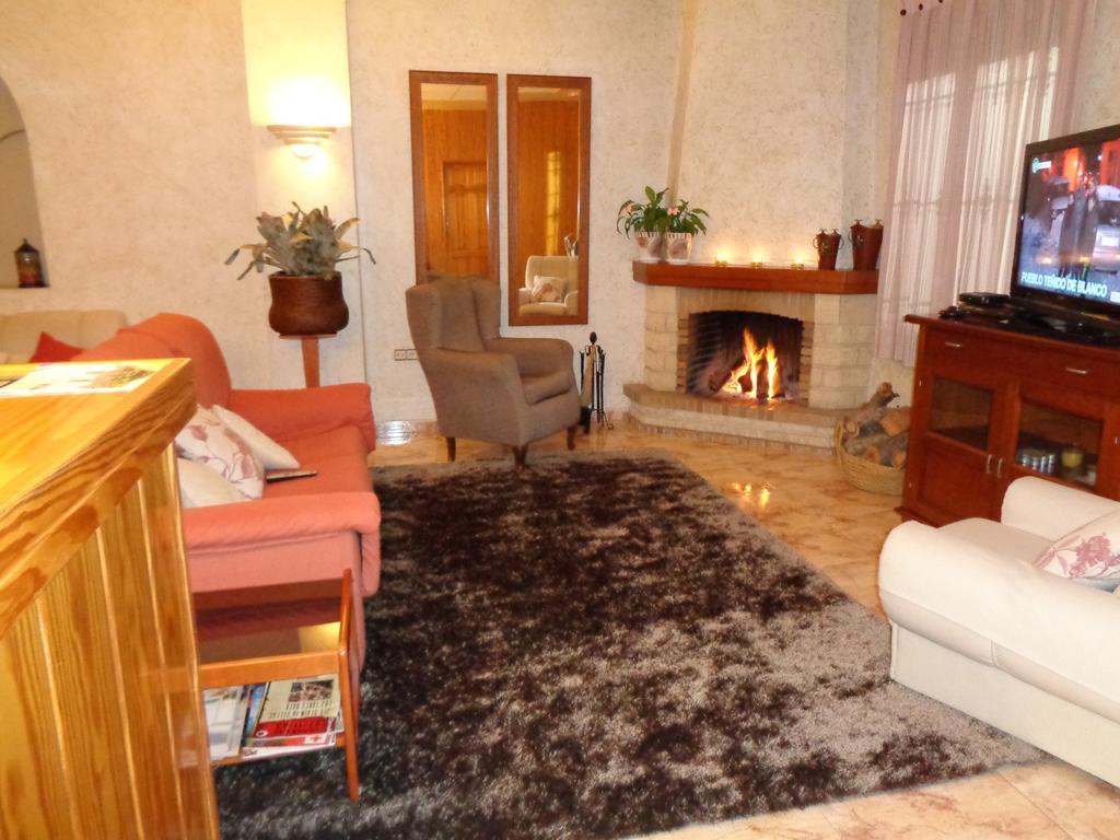 Hostal El Retiro Almoradi Bagian luar foto