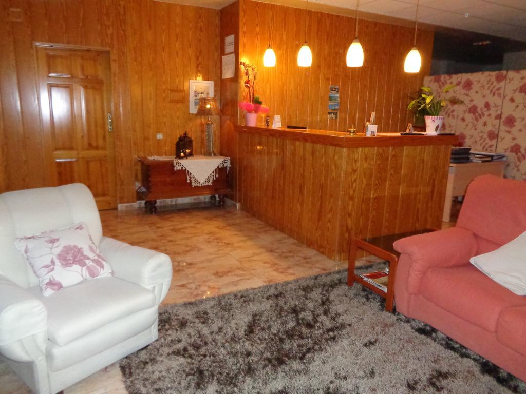 Hostal El Retiro Almoradi Bagian luar foto