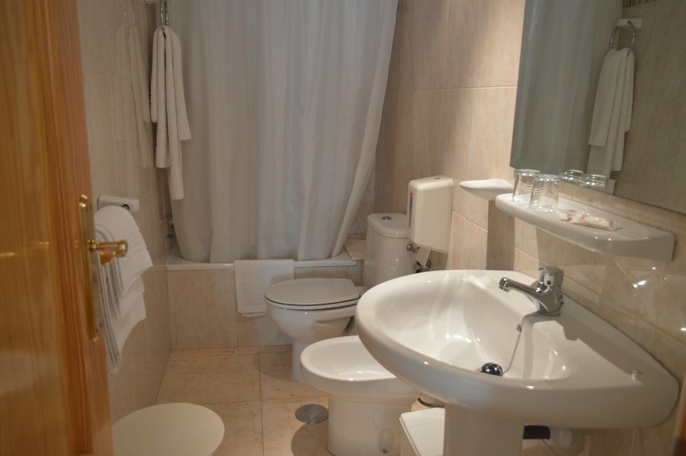 Hostal El Retiro Almoradi Bagian luar foto