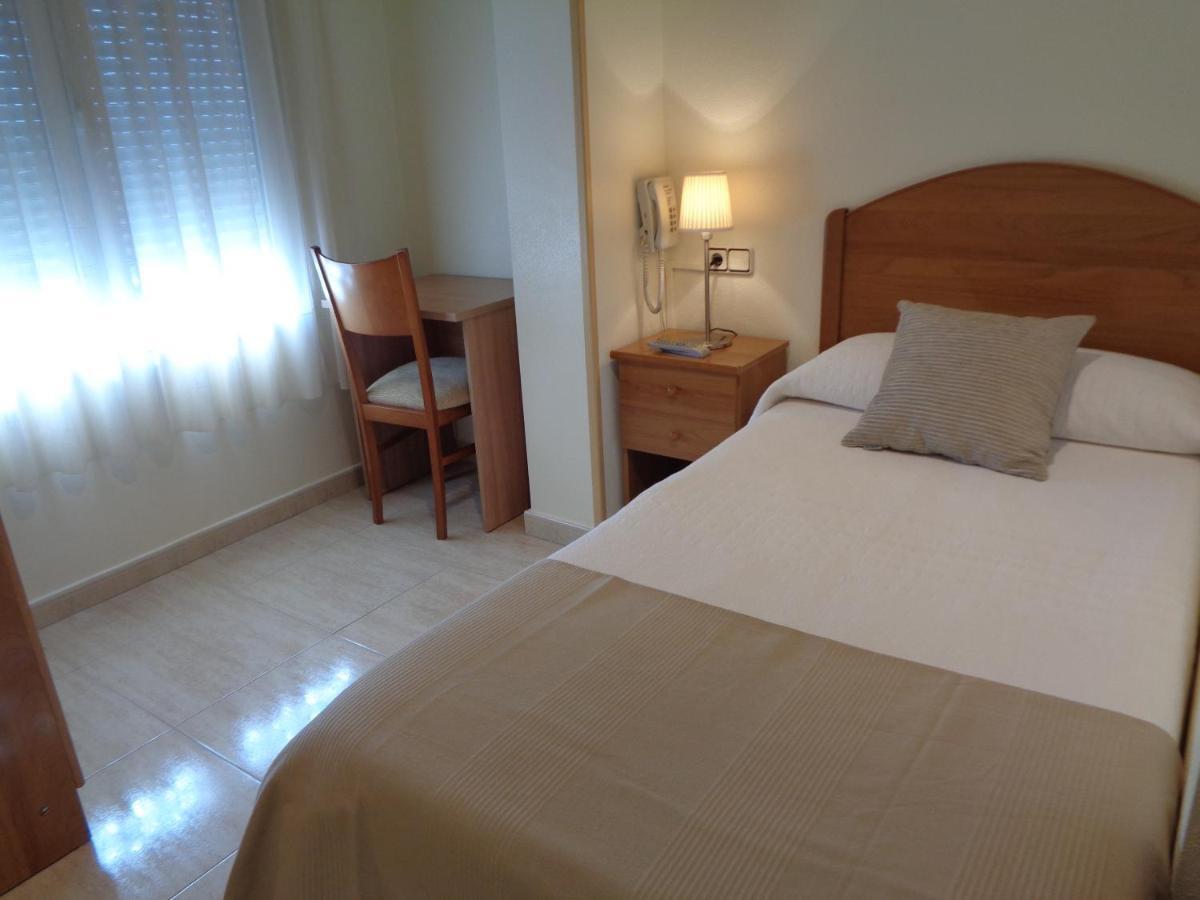 Hostal El Retiro Almoradi Bagian luar foto