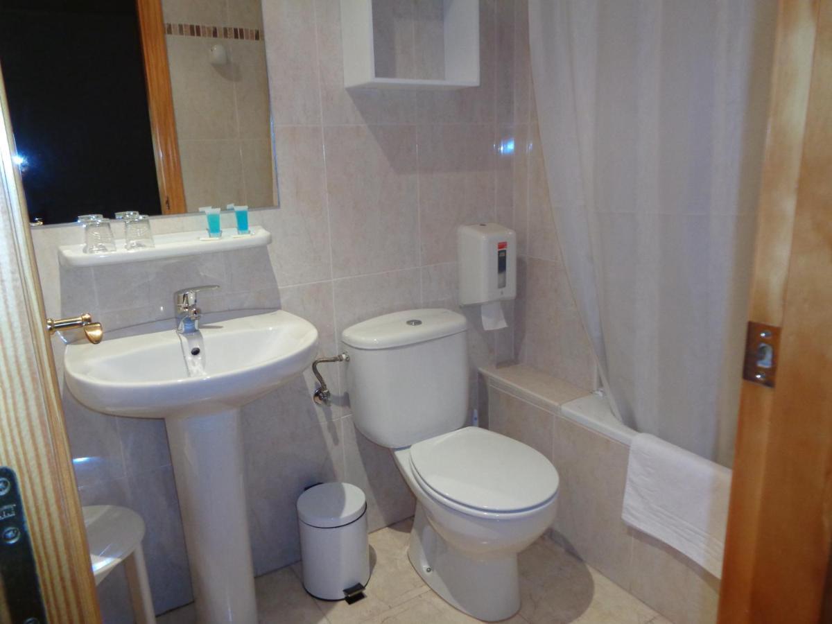 Hostal El Retiro Almoradi Bagian luar foto