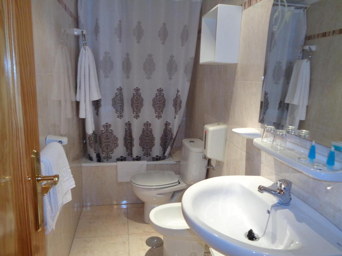 Hostal El Retiro Almoradi Bagian luar foto