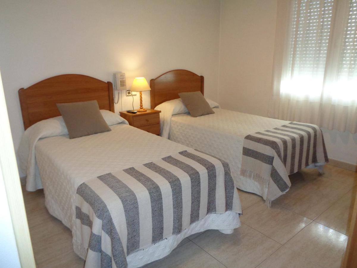 Hostal El Retiro Almoradi Bagian luar foto
